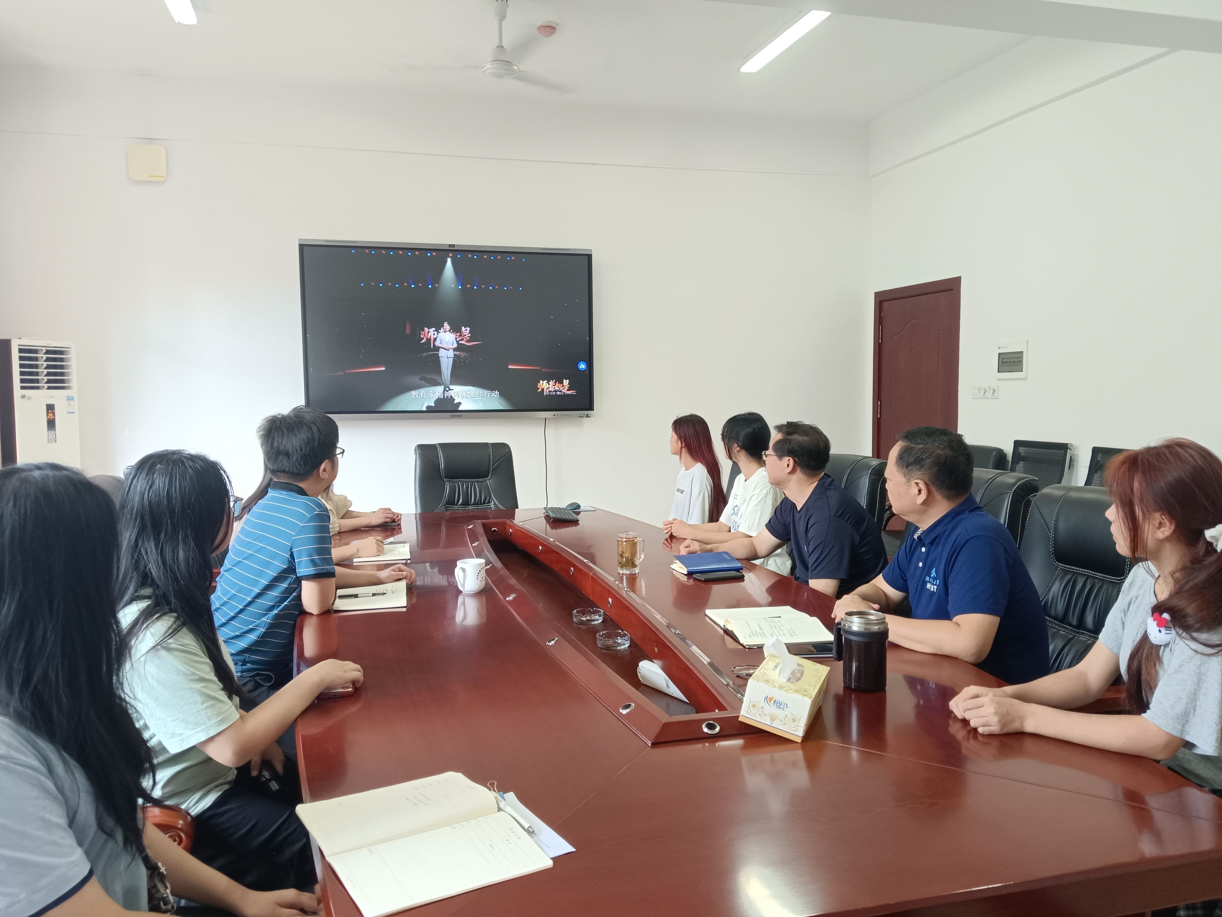 4fe49ed3b70e4439a1edbcfff16dbc60.jpg 4fe49ed3b70e4439a1edbcfff16dbc60.jpg