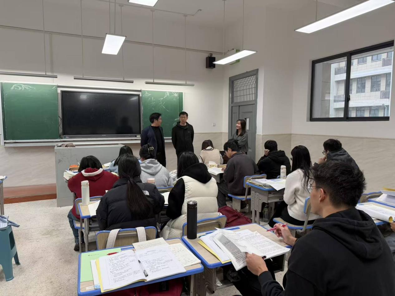 f7d879e10e554a3a8b51bbc58493545d.jpg f7d879e10e554a3a8b51bbc58493545d.jpg